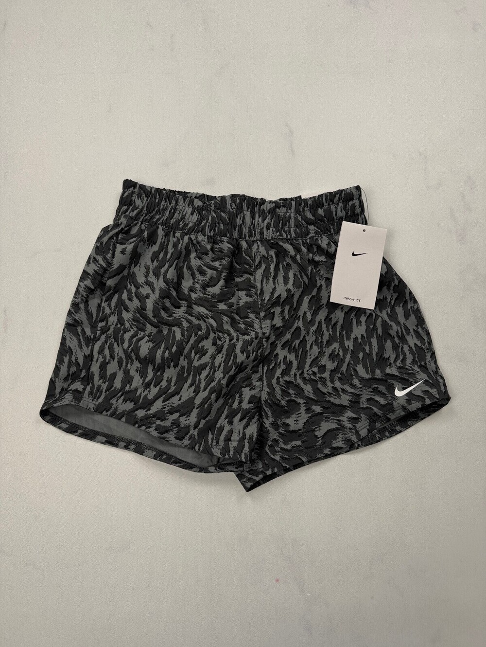 Nike Dri-FIT Athletic Shorts Black Gray Modern Sporty - Girls M NWT